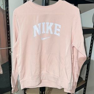 Nike crewneck - size medium. Like new. Just clearing out the closet